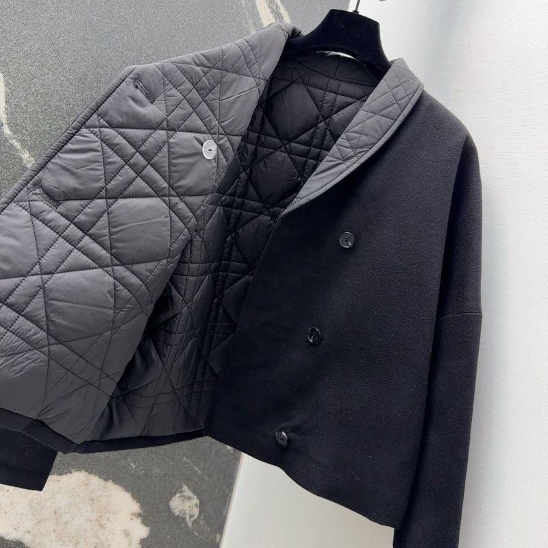 chr1st1an D10r outwear